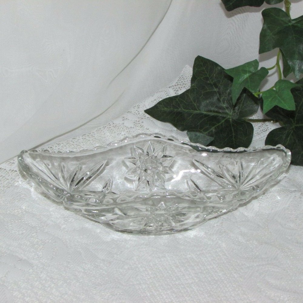 Vintage  Anchor Hocking Glass EAPC Celery Boat Gondola Star Of David Server Dish